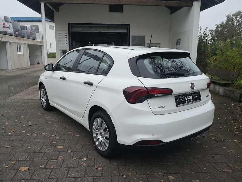 Gebraucht Fiat Tipo Life 131 PS (96 kW) 2024 Gelatoweiß Limousine
