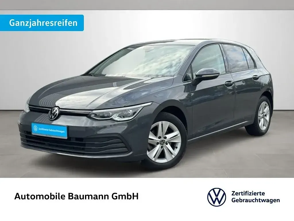 Gebraucht VW Golf VIII Life 131 PS (96 kW) 2023 Limousine