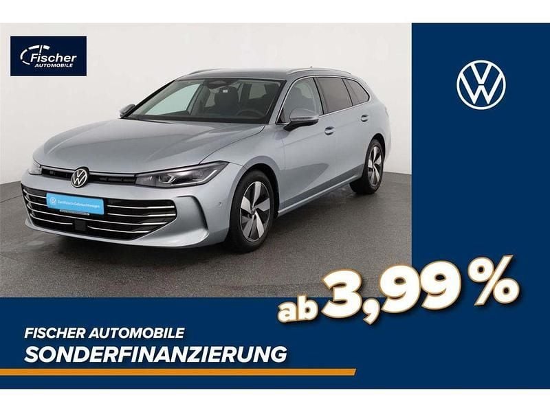 Silber Gebraucht 2024 VW Passat Elegance Kombi | 35.940 € (Guter Preis) - Bild 1/3
