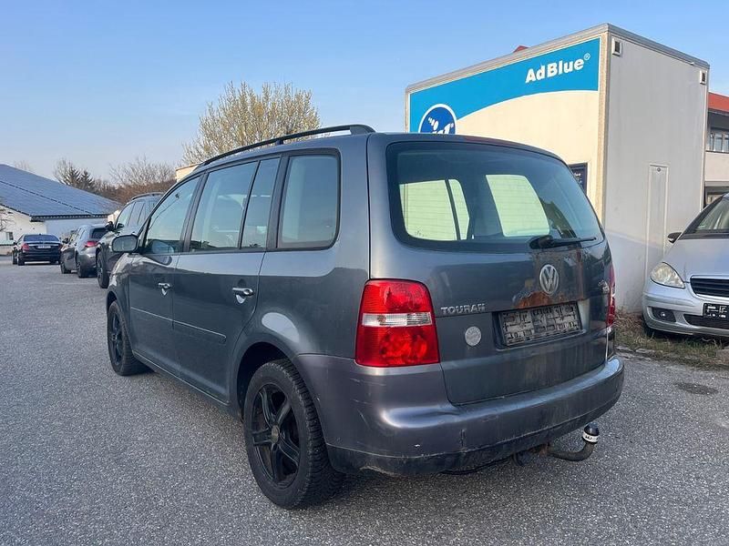 Gebraucht VW Touran Trendline 101 PS (74 kW) 2004 Grau Van / Kleinbus