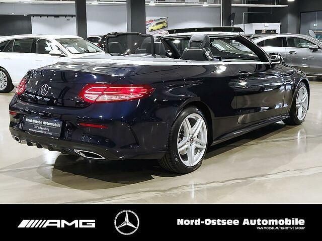 Second-hand Mercedes C220 AMG 170 CP (125 kW) 2018 Albastru Cabrio
