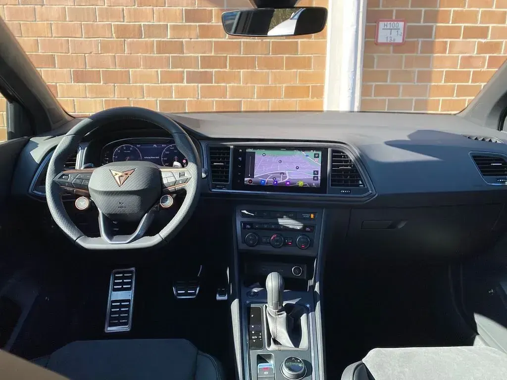 Neu Cupra Ateca 150 PS (110 kW) 2025 Grau SUV