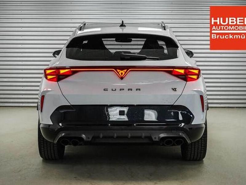 Gebraucht Cupra Formentor VZ 333 PS (244 kW) 2025 Glacial white metallic (2y) SUV