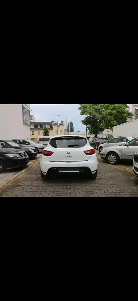 Gebraucht Renault Clio IV LIMITED 118 PS (86 kW) 2017 Weiß Limousine