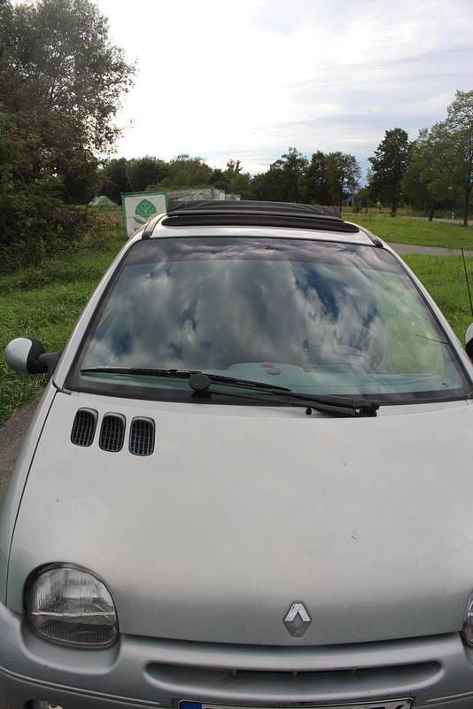 Silber Gebraucht 2003 Renault Twingo Kleinwagen | 800 € - Bild 1/4
