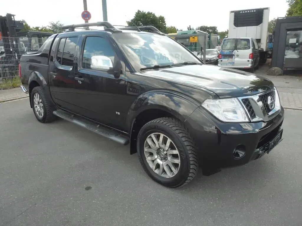 Gebraucht Nissan Navara 231 PS (169 kW) 2011 Schwarz Pickup