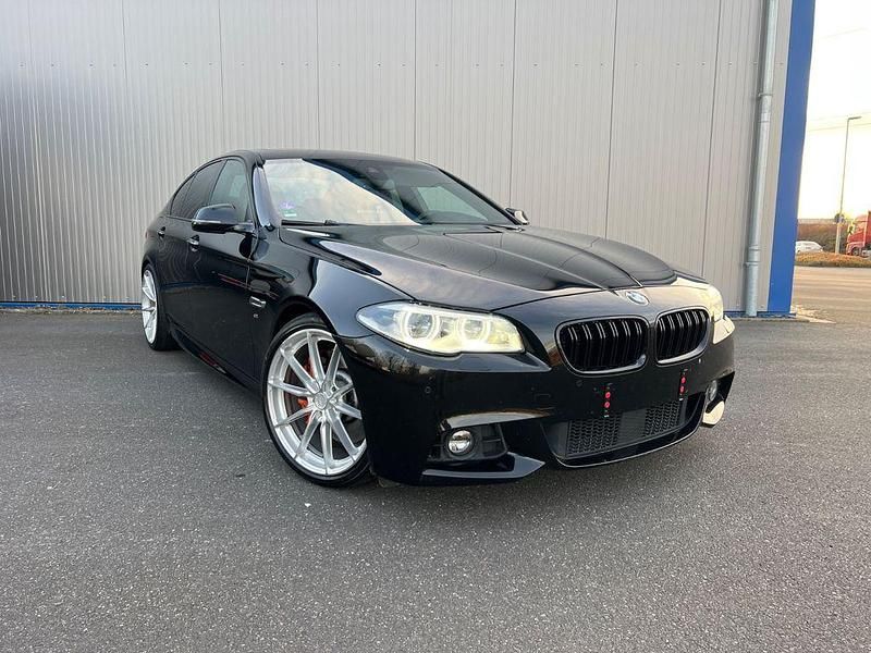 Gebraucht BMW 550 M Sport 449 PS (330 kW) 2015 Schwarz Limousine