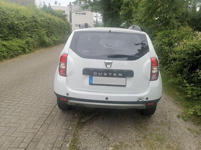 Gebraucht Dacia Duster Prestige 125 PS (91 kW) 2016 Weiß SUV