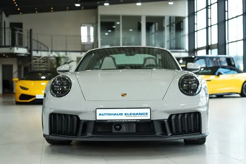 Gebraucht Porsche 911 Carrera 4 GTS Targa Sport 485 PS (356 kW) 2024 Kreide Cabrio