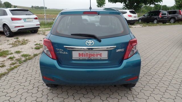 Gebraucht Toyota Yaris Life 69 PS (50 kW) 2012 Blau metallic Kleinwagen