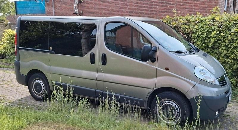Gebraucht Opel Vivaro 114 PS (83 kW) 2014 Braun Van / Kleinbus