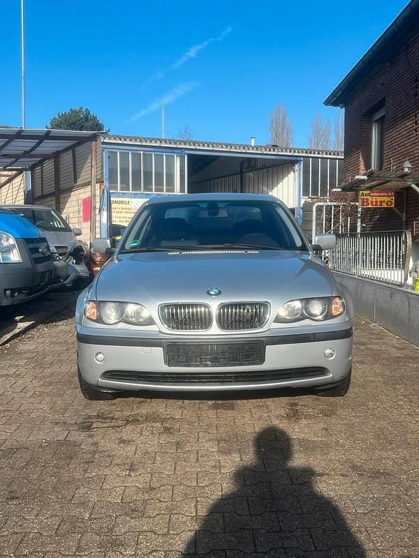 Gebraucht BMW 325 192 PS (141 kW) 2002 Silber Limousine