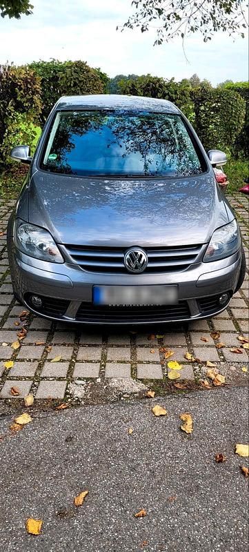 Grau Gebraucht 2007 VW Golf Plus Cross Van / Kleinbus | 2.700 € (Guter Preis) - Bild 1/4