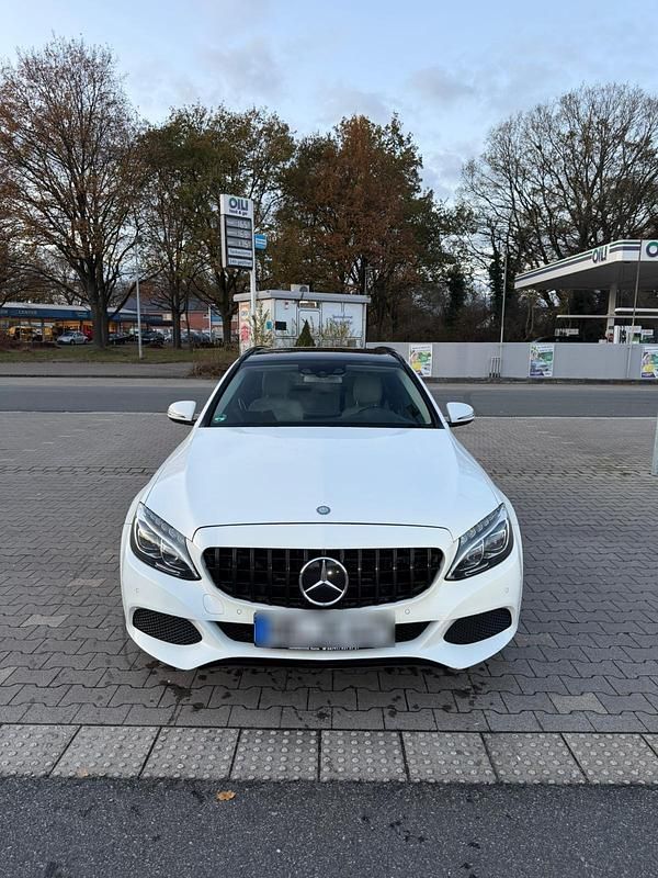 Weiß Gebraucht 2015 Mercedes C220 Kombi | 13.800 € (Fairer Preis) - Bild 1/4