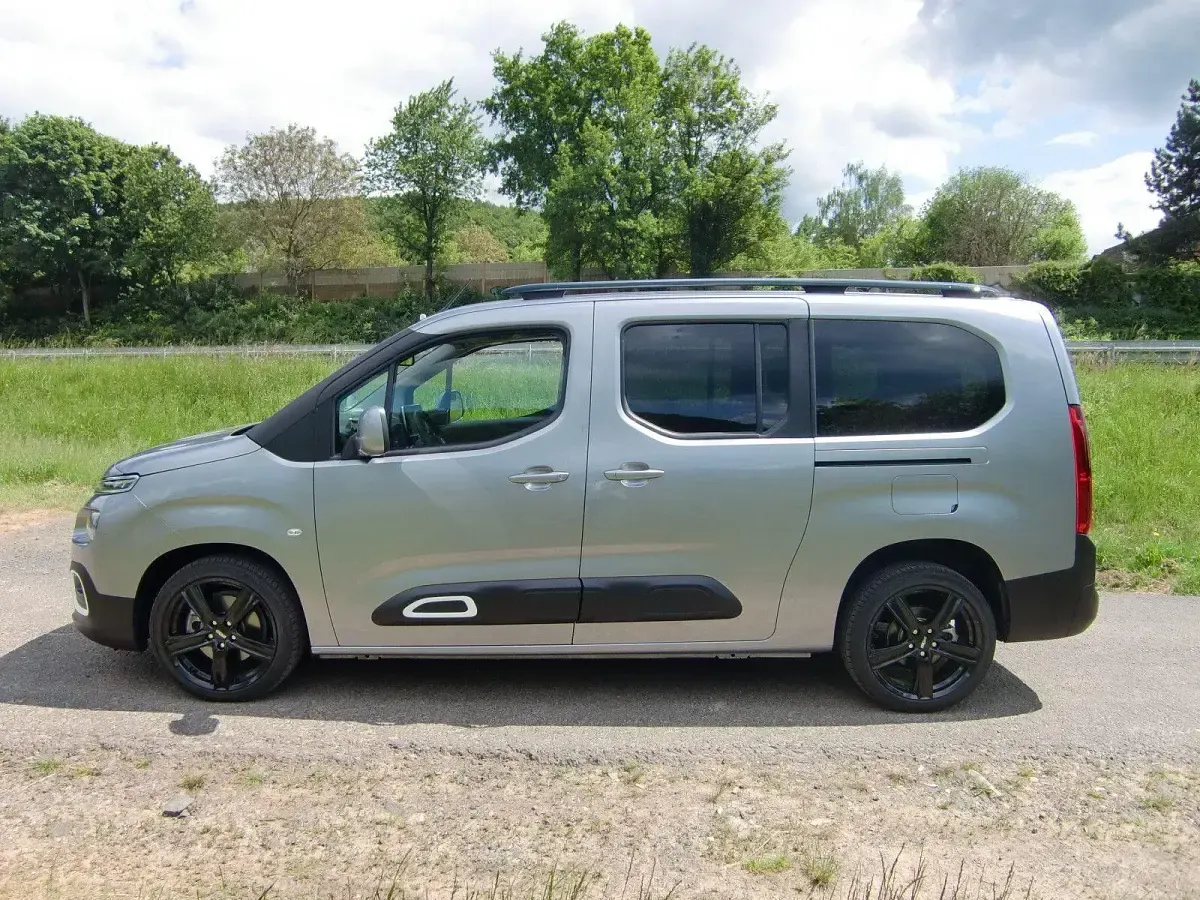 Gebraucht Citroën Berlingo Feel 110 PS (80 kW) 2019 Grau Van / Kleinbus