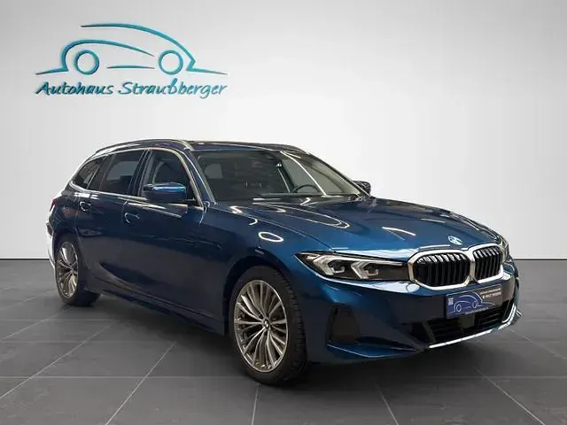 Gebraucht BMW 320 Shadowline 190 PS (139 kW) 2023 Blaukeine angabe Kombi