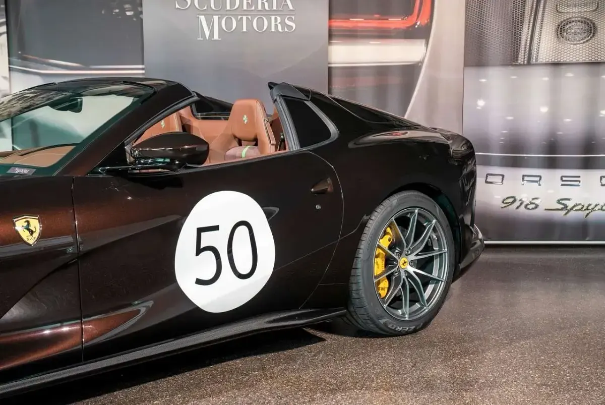 Second-hand Ferrari 812 799 CP (587 kW) 2022 Negru Cabrio