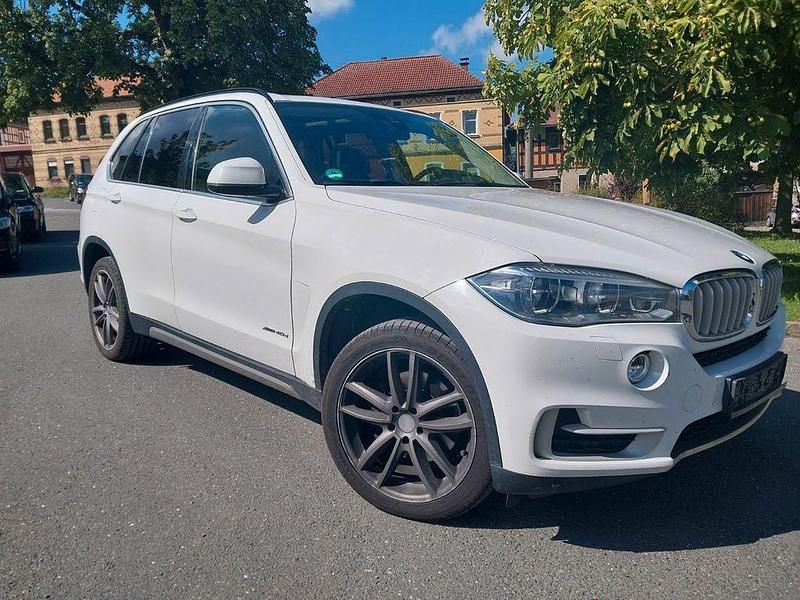 Weiß Gebraucht 2016 BMW X5 SUV | 25.999 € (Guter Preis) - Bild 1/4