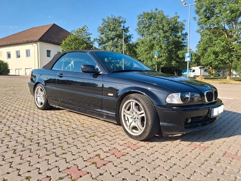 Gebraucht BMW 318 Cabriolet Performance 143 PS (105 kW) 2002 Schwarz Cabrio