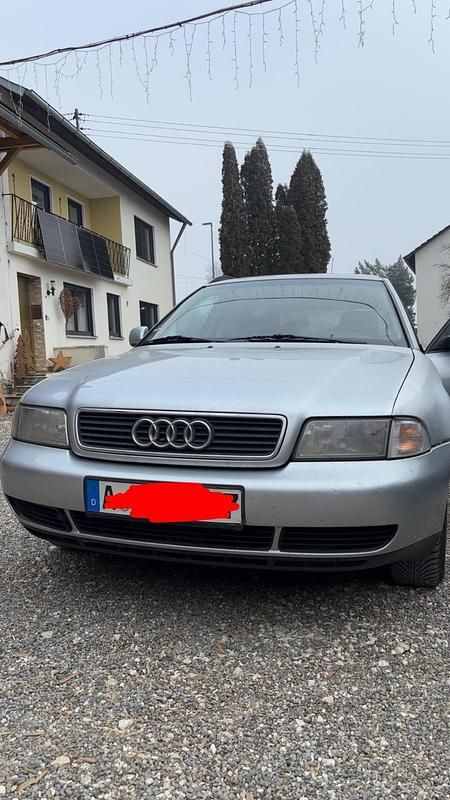Silber Gebraucht 1997 Audi A4 Kombi | 1.800 € (Fairer Preis) - Bild 1/4