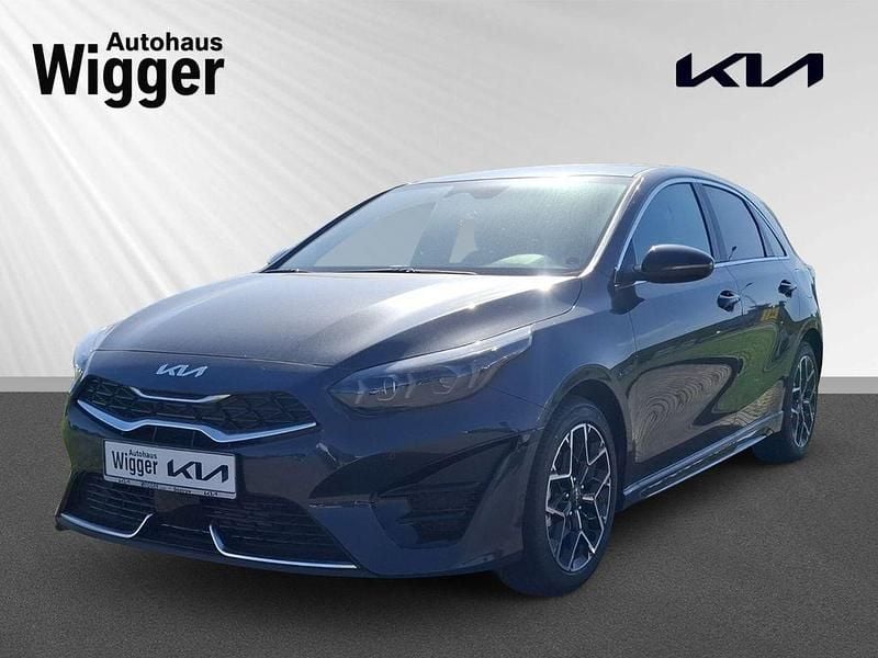 Schwarz Neu 2025 Kia Ceed GT GT-Line Limousine | 30.690 € (Fairer Preis) - Bild 1/4