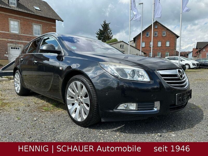 Gebraucht Opel Insignia 220 PS (161 kW) 2010 Schwarz Kombi