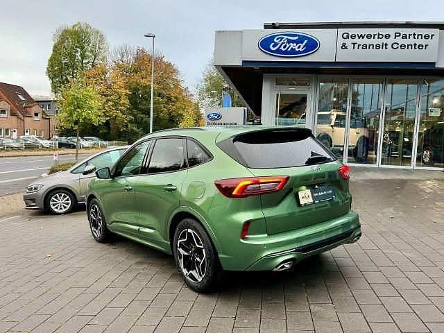 Gebraucht Ford Kuga ST-Line 190 PS (139 kW) 2024 Gruen SUV