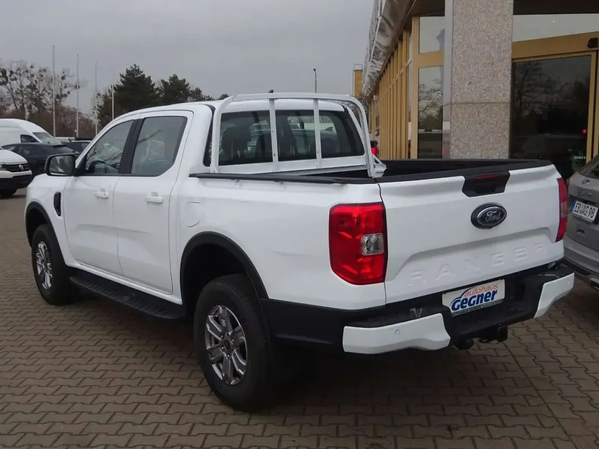 Nowe Ford Ranger XLT 170 KM (125 kW) 2026 Biały Pickup