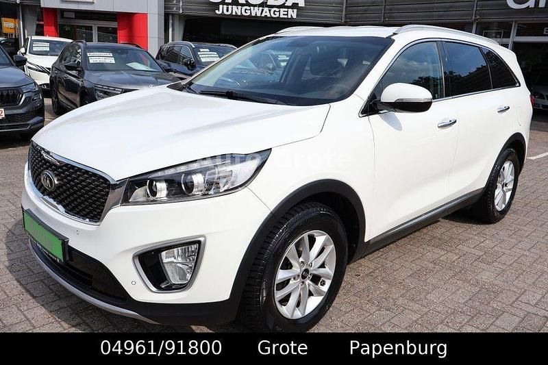 Weiß Gebraucht 2016 Kia Sorento SUV | 15.990 € (Fairer Preis) - Bild 1/4