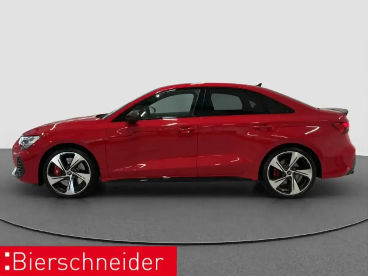 Gebraucht Audi S3 Sport 333 PS (244 kW) 2024 Progressivrot metallic Limousine