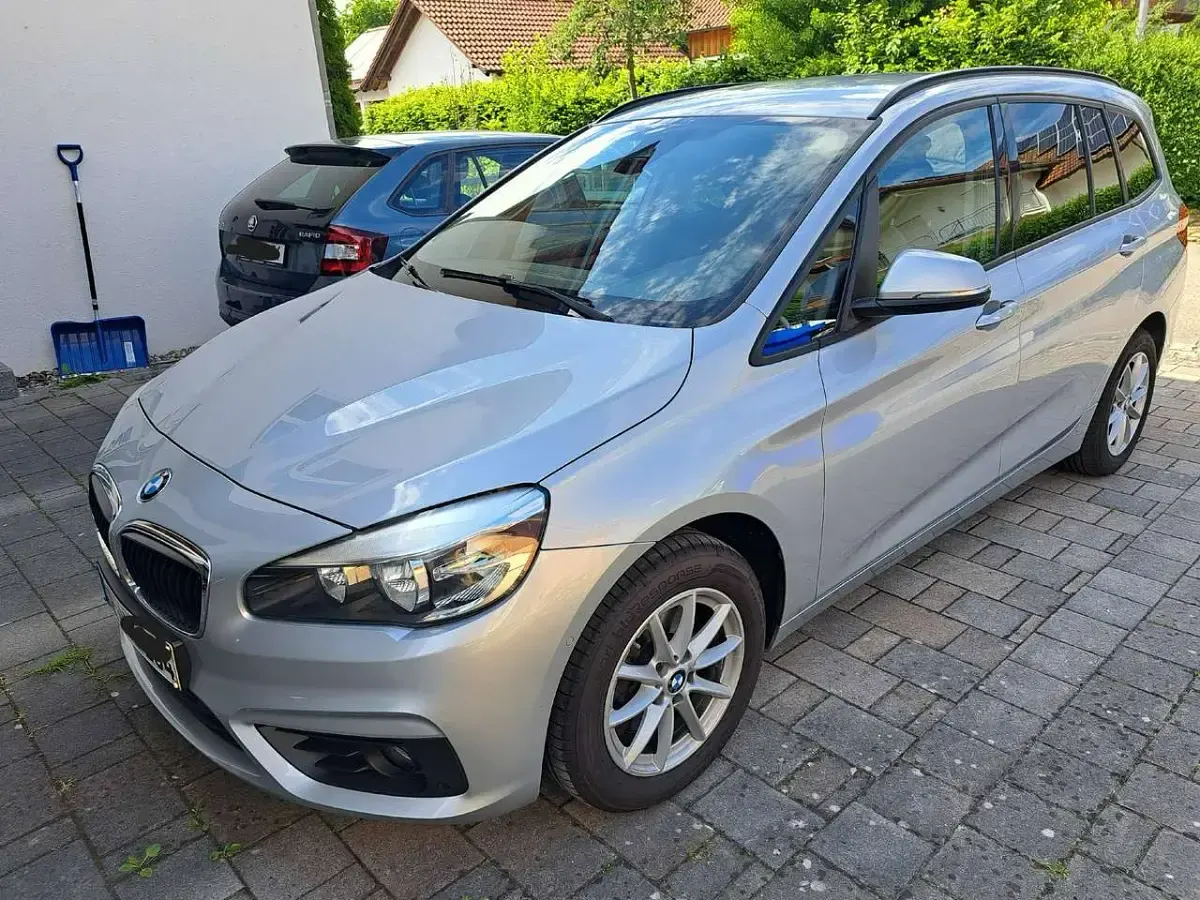Gebraucht BMW 218 Advantage 150 PS (110 kW) 2016 Silber Kombi