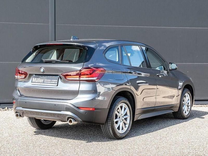Gebraucht BMW X1 Sport Line 150 PS (110 kW) 2022 Mineralgrau SUV