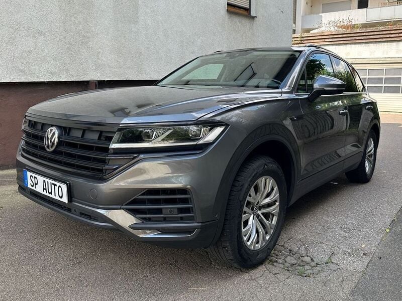 Gebraucht VW Touareg 231 PS (169 kW) 2019 Grau SUV