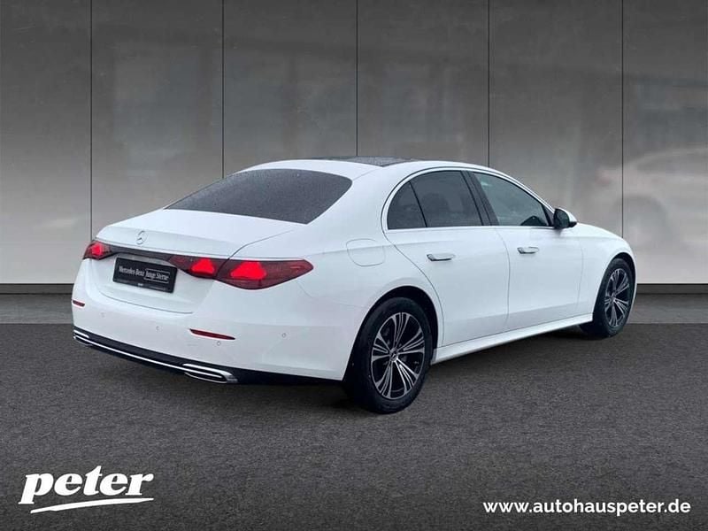 Gebraucht Mercedes E200 Avantgarde 204 PS (150 kW) 2024 Weiß Limousine