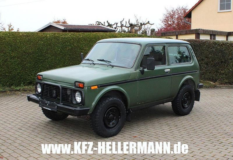 Grün Gebraucht 2007 Lada niva SUV | 6.955 € (Fairer Preis) - Bild 1/4