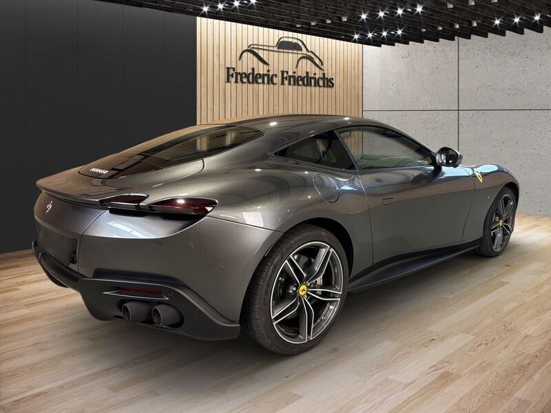 Gebraucht Ferrari Roma 620 PS (456 kW) 2024 Grigio silverstone Coupé