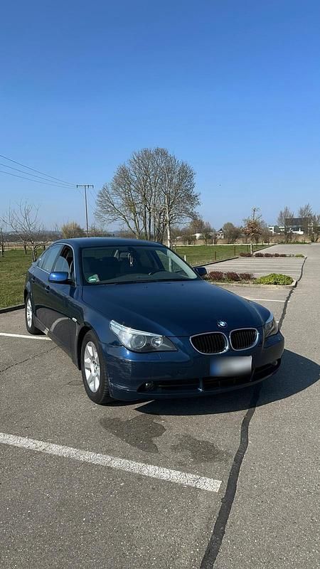 Gebraucht BMW 530 231 PS (169 kW) 2003 Blau Limousine