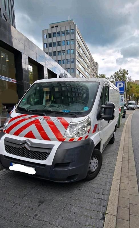 Weiß Gebraucht 2009 Citroën Jumper Van / Kleinbus | 3.550 € (Etwas zu teuer) - Bild 1/4
