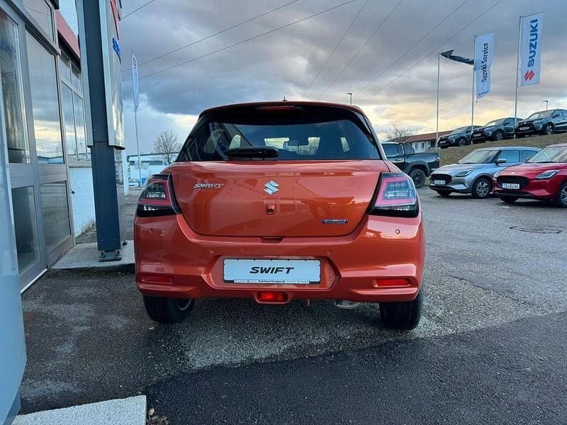 Neu Suzuki Swift Comfort+ 83 PS (61 kW) 2026 Orange Kleinwagen