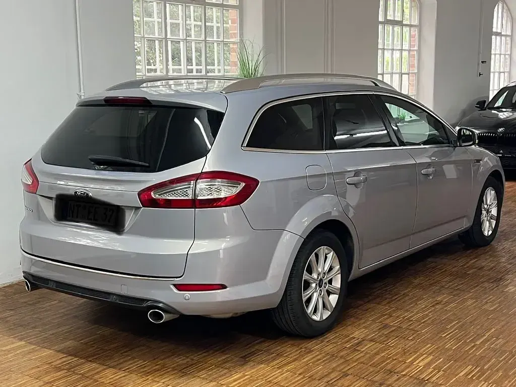 Gebraucht Ford Mondeo Titanium 200 PS (147 kW) 2011 Silber Limousine
