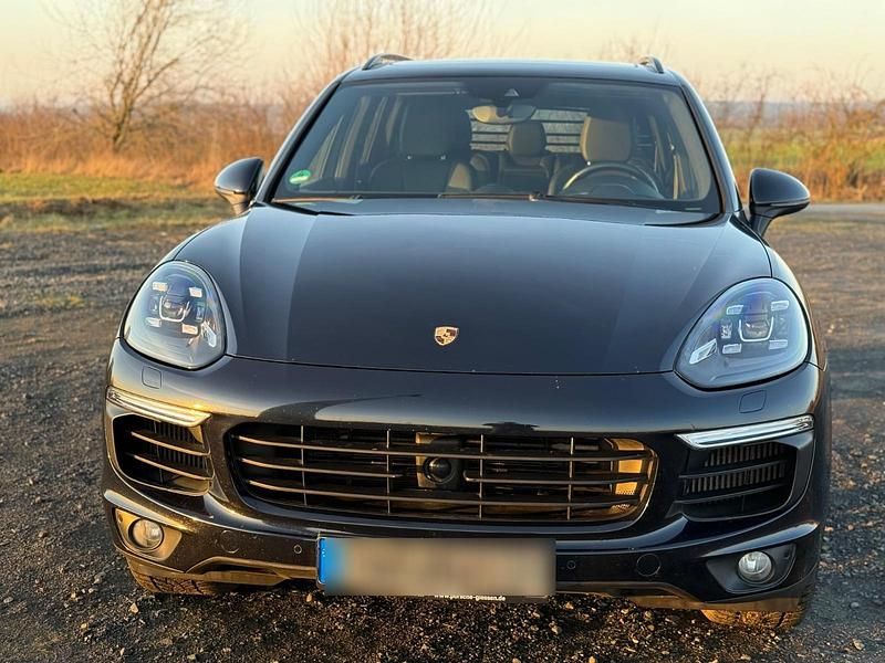 Blau Gebraucht 2015 Porsche Cayenne S SUV | 35.900 € - Bild 1/4