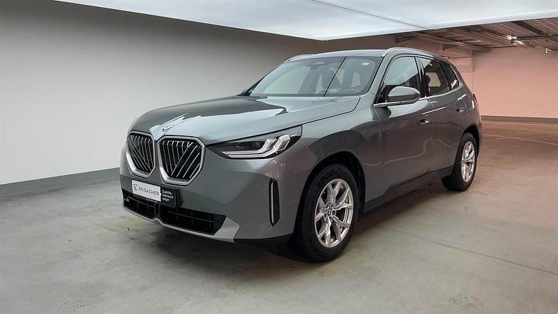 Gebraucht BMW X3 Efficient Dynamics 208 PS (152 kW) 2025 Skyscraper grau metallic SUV