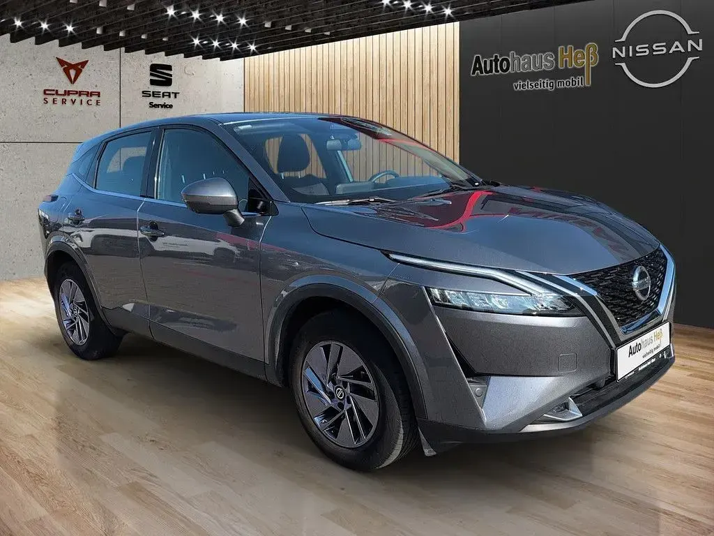 Gebraucht Nissan Qashqai 360º 140 PS (102 kW) 2022 Grau (metallic) SUV