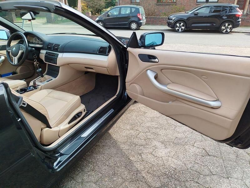 Gebraucht BMW 318 Cabriolet 150 PS (110 kW) 2003 Schwarz Cabrio