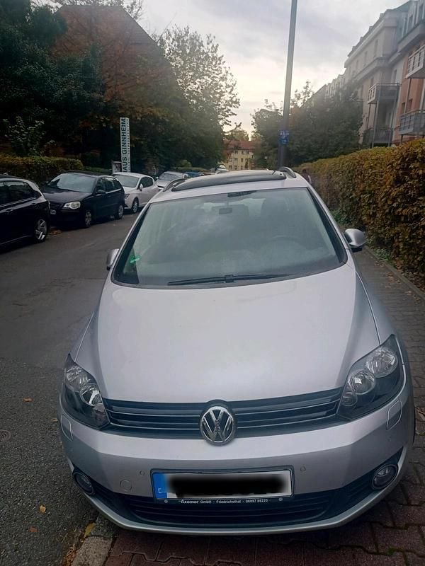 Grau Gebraucht 2025 VW Golf VIII Limousine | 5.500 € (Superpreis) - Bild 1/4