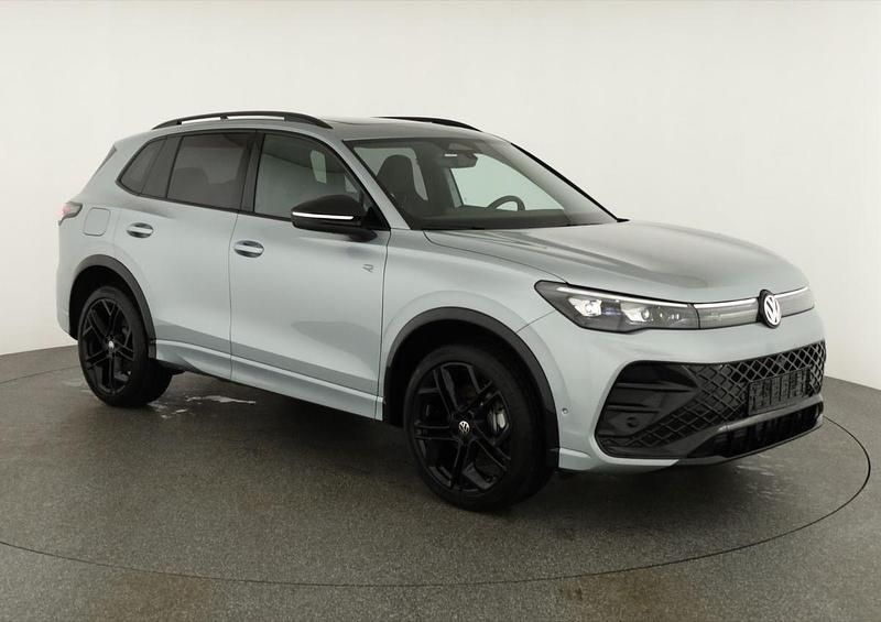Neu VW Tiguan Style 265 PS (194 kW) 2026 Oyster silber metallic SUV