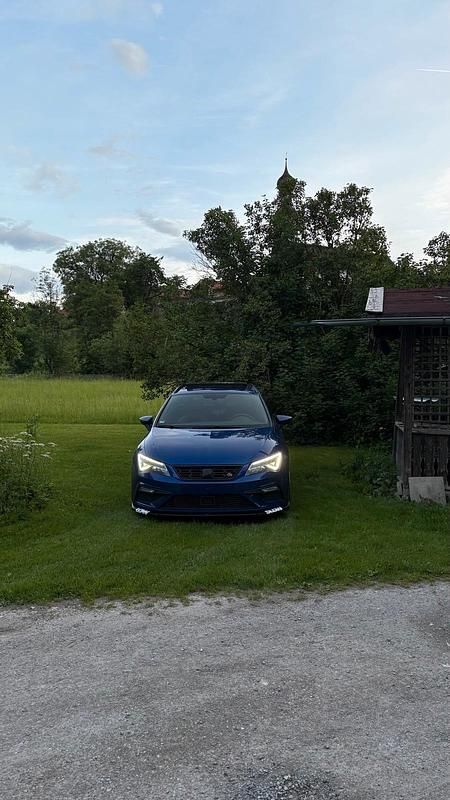 Usata Seat Leon 180 CV (132 kW) 2017 Blu Station wagon