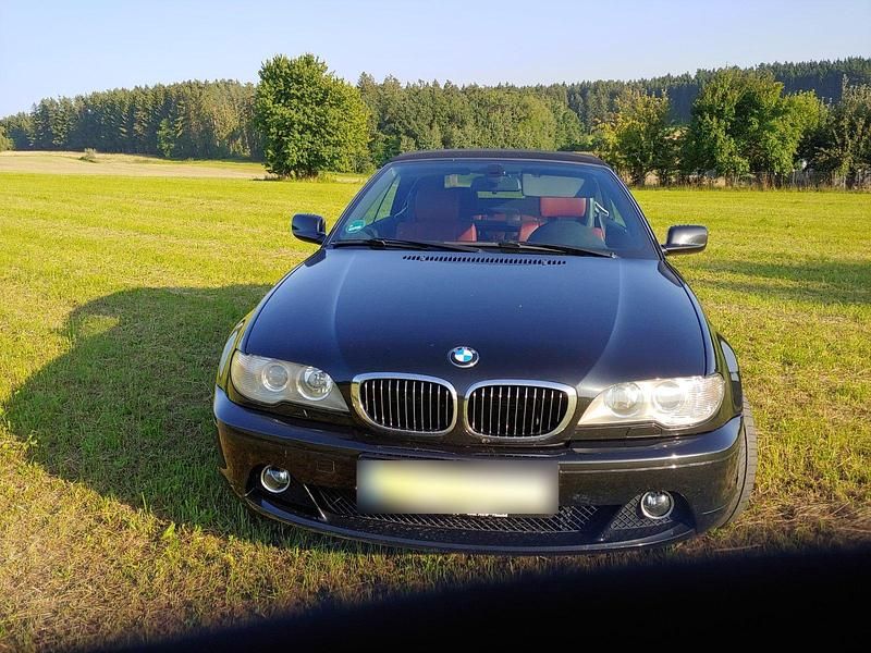 Gebraucht BMW 318 Cabriolet 150 PS (110 kW) 2005 Schwarz Cabrio