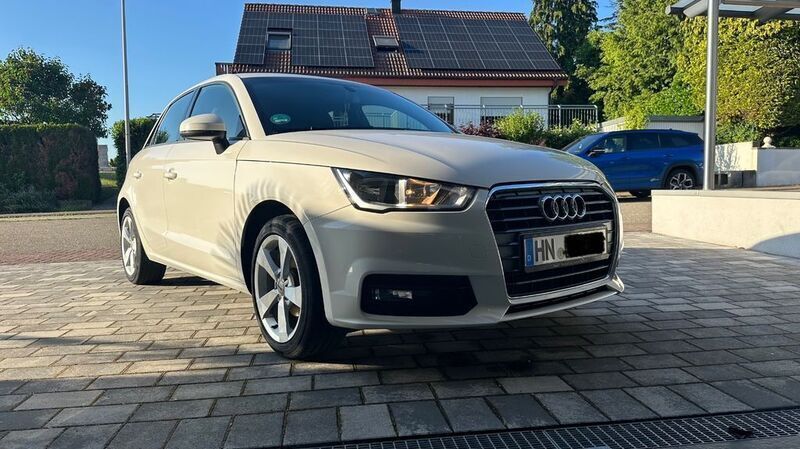 Weiß Gebraucht 2018 Audi A1 Sportback Sport Kleinwagen | 12.850 € (Guter Preis) - Bild 1/4