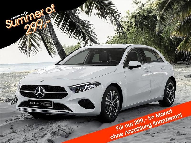 Weiß Gebraucht 2024 Mercedes A180 Progressive Limousine | 29.280 € (Fairer Preis) - Bild 1/4